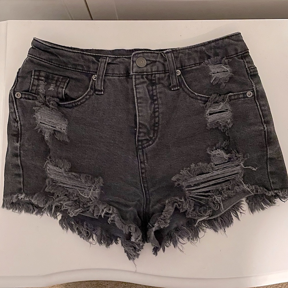 WILD FABLE high rise short